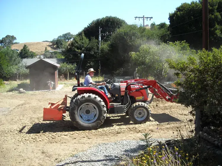 Home Ground Habiats - B1 - 8-23-19 - Tom Prepping for Shade House
